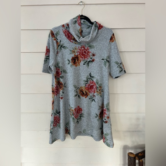 Coco + Carmen Dresses & Skirts - Coco and Carmen flower camisole dress